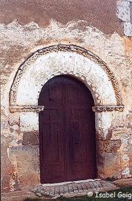 Detalle de la puerta de la ermita de la Virgen de los Valles, Barcebalejo